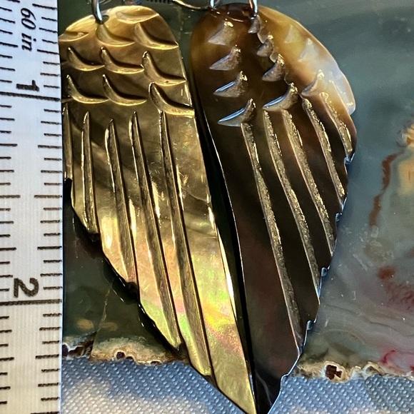 Mother of Pearl Iridescent Wing Earrings in Cream and Pink - Picture 9 of 11